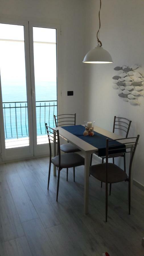 A & M House Apartment Монеглия Екстериор снимка
